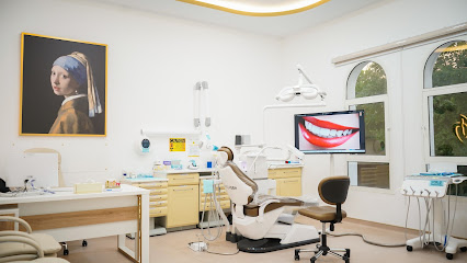 Al Manal Dental Center main image