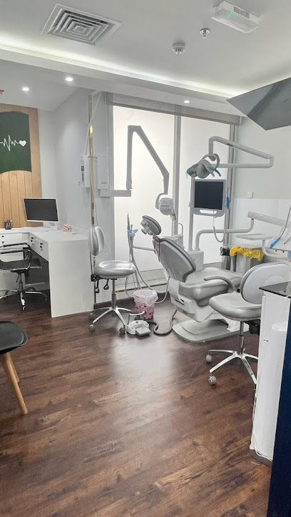 Family Dental Clinic main image