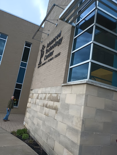 Robert C Byrd National Aerospace Education Center main image