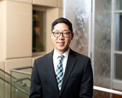 Yungpo Bernard Su, MD, FACP image